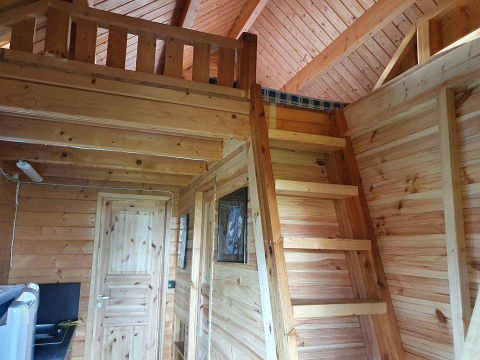 Отель Paeevatalu Camping Vilusi Экстерьер фото